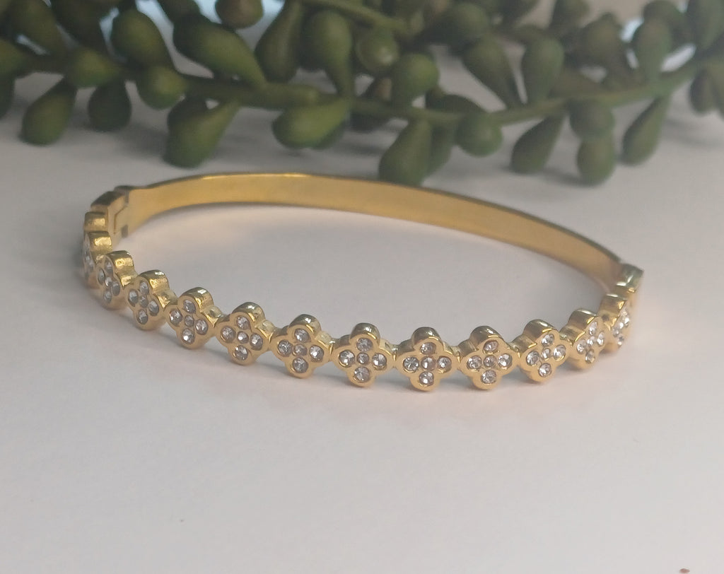 Clover Bangle