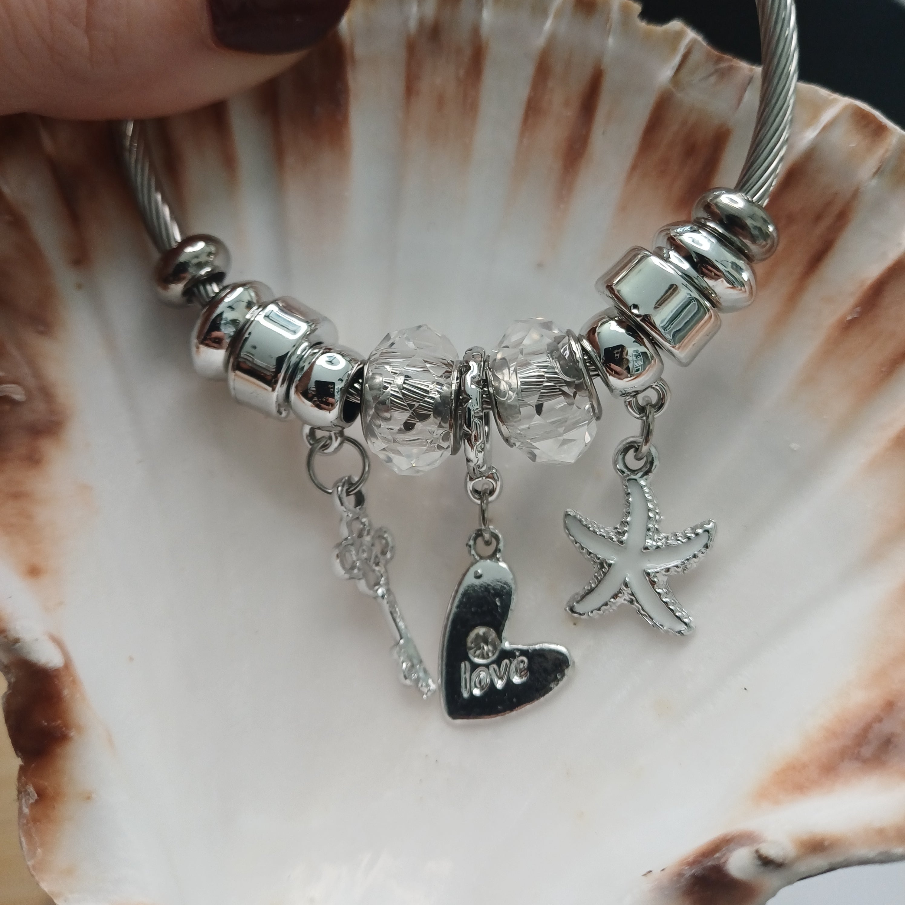 Heart Charm Bangle