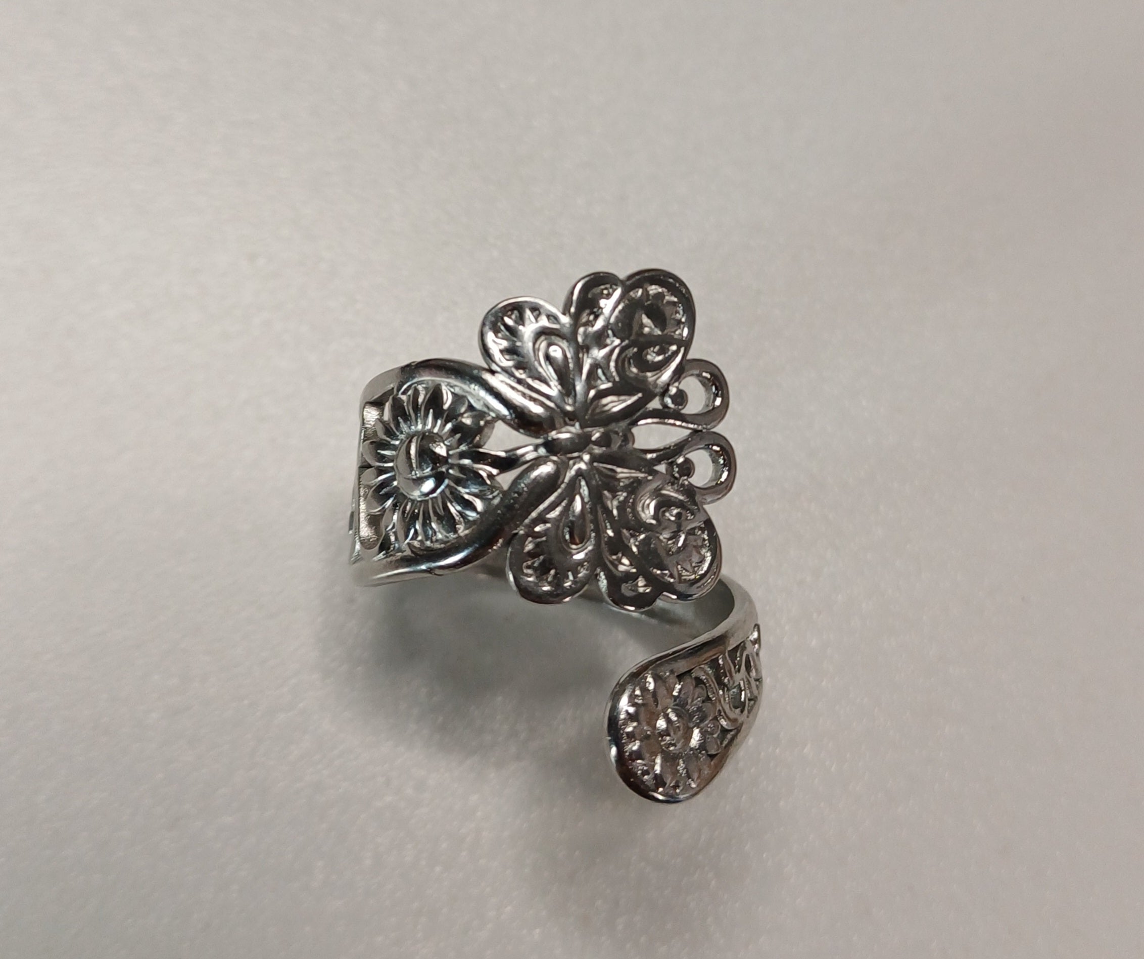 BEAUTIFUL GARDEN RING